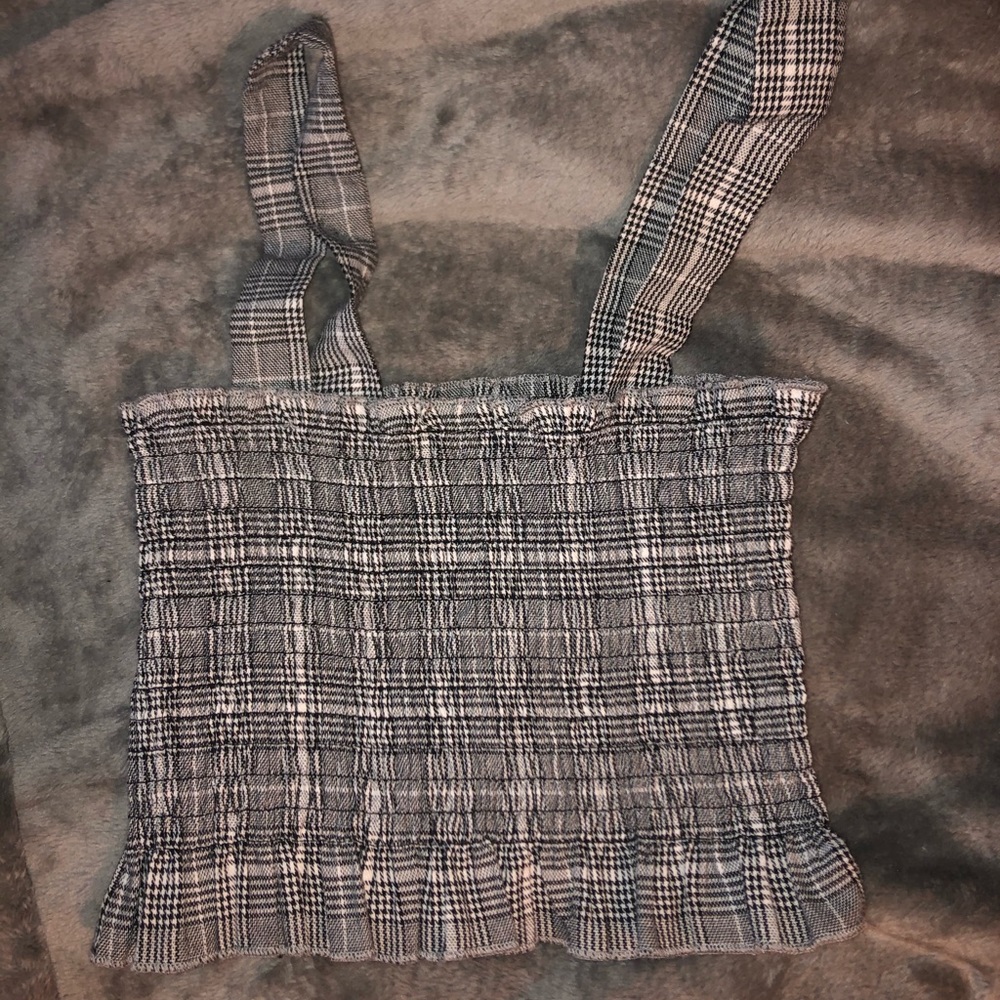 Kendall and Kylie crop top
